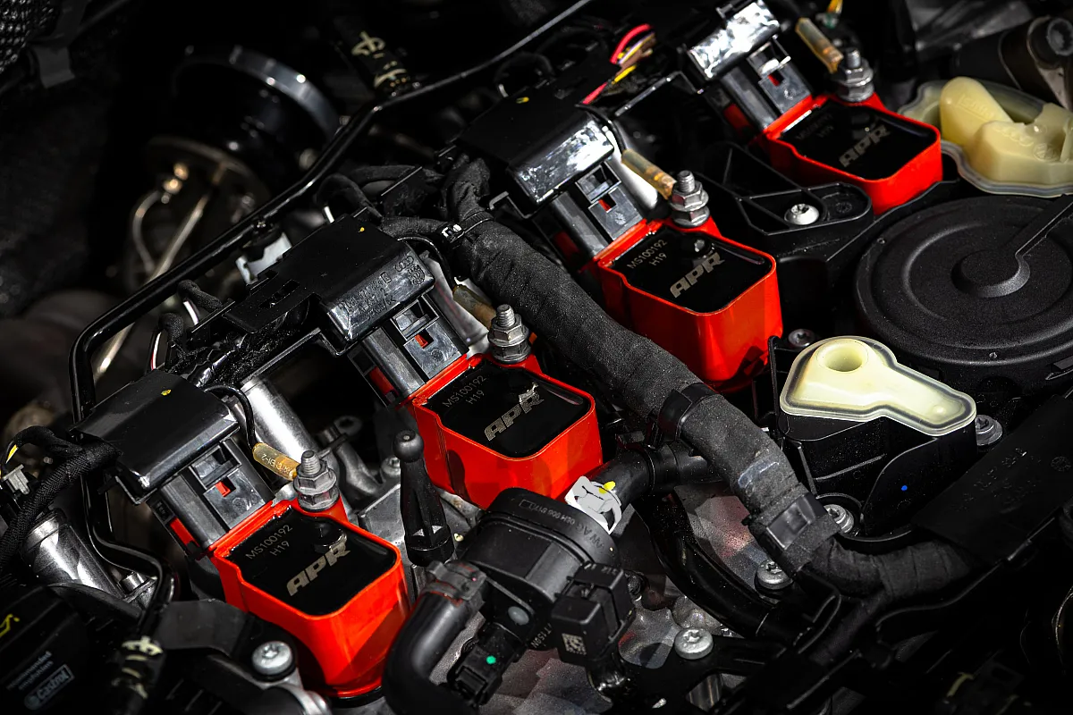 Punaiset Sytytyspaketti Audi RS3 8V.5 / 8Y ja TTRS 8S 2.5 TFSI APR