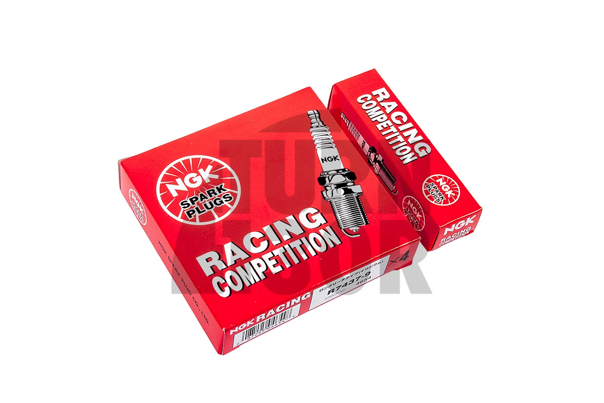 NGK Racingin kylmemmät sytytystulpat, malli R7437-9, suunniteltu Golf 7 GTI/R:lle, Audi S3 8V:lle, Audi TT 8S:lle ja Seat Leon 3 Cupra:lle
