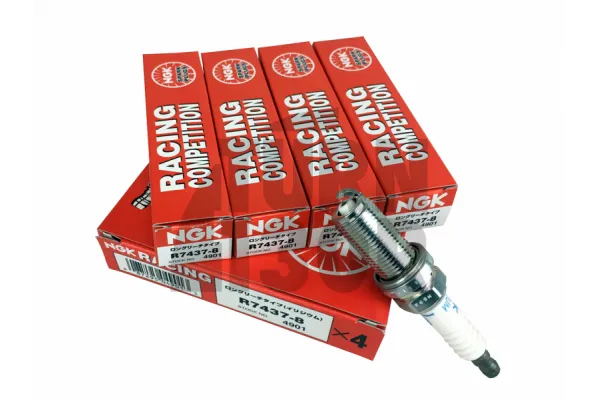NGK Racing esittelee Colder R7437-8 sytytystulpat Mitsubishi Lancer Evolution 9:lle